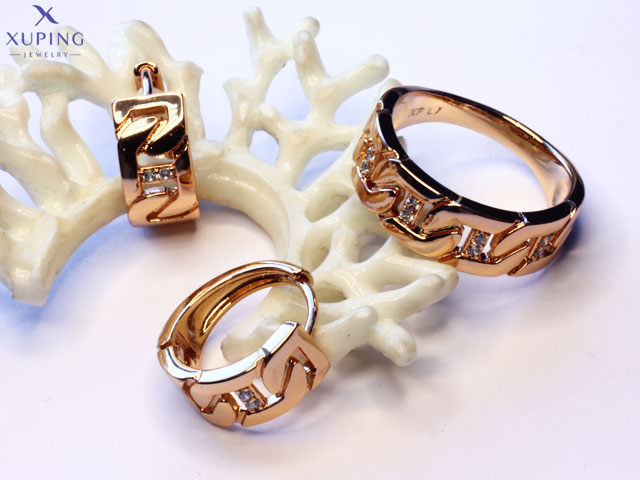 золотые наборы серьги кольцо