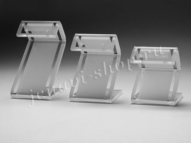 фото YJ 58  Подставка из пластика под серьги  3.8x3.5  h5 h6 h7  (3 шт) - (артикул - y1085)